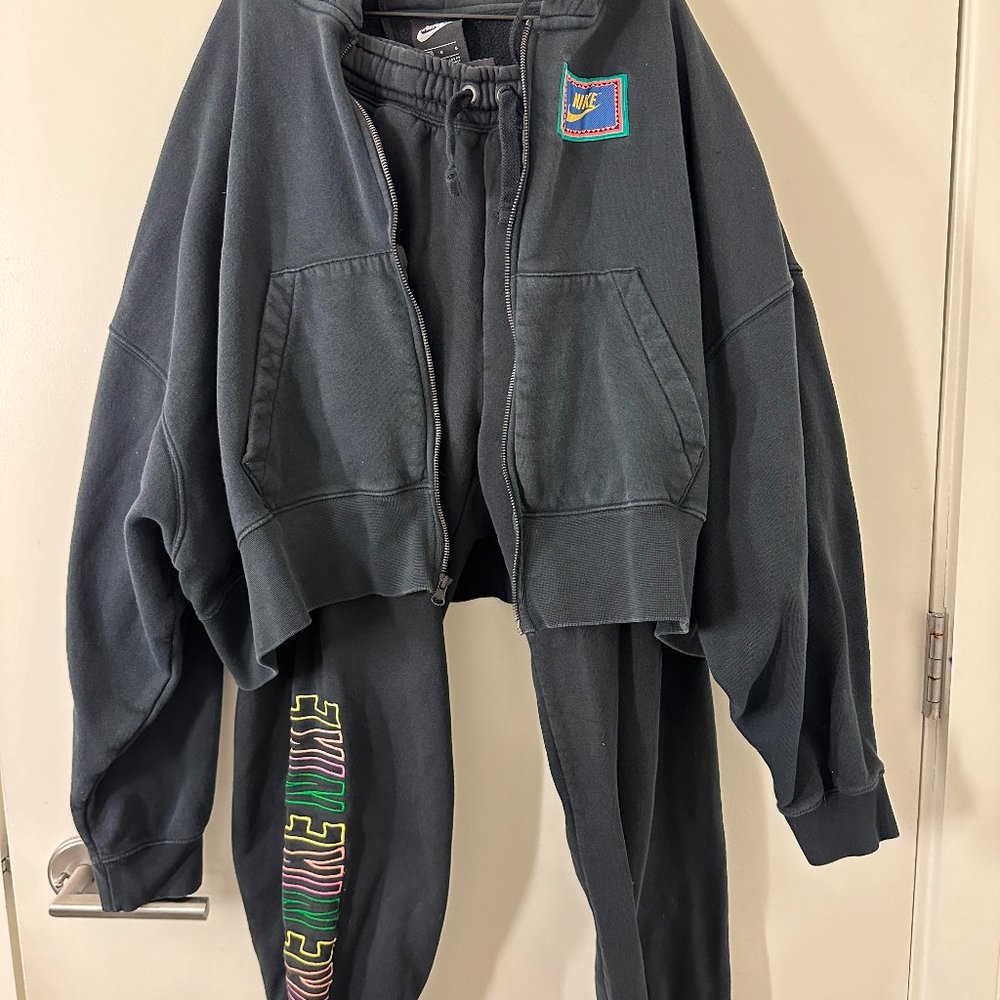 Nike Two Piece Matching Sweat Set